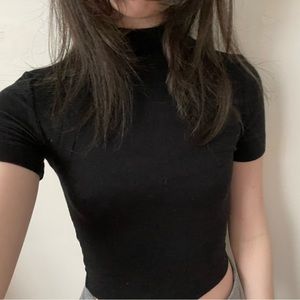 Aritzia Babaton Cropped Mock Neck Top Black Size XS